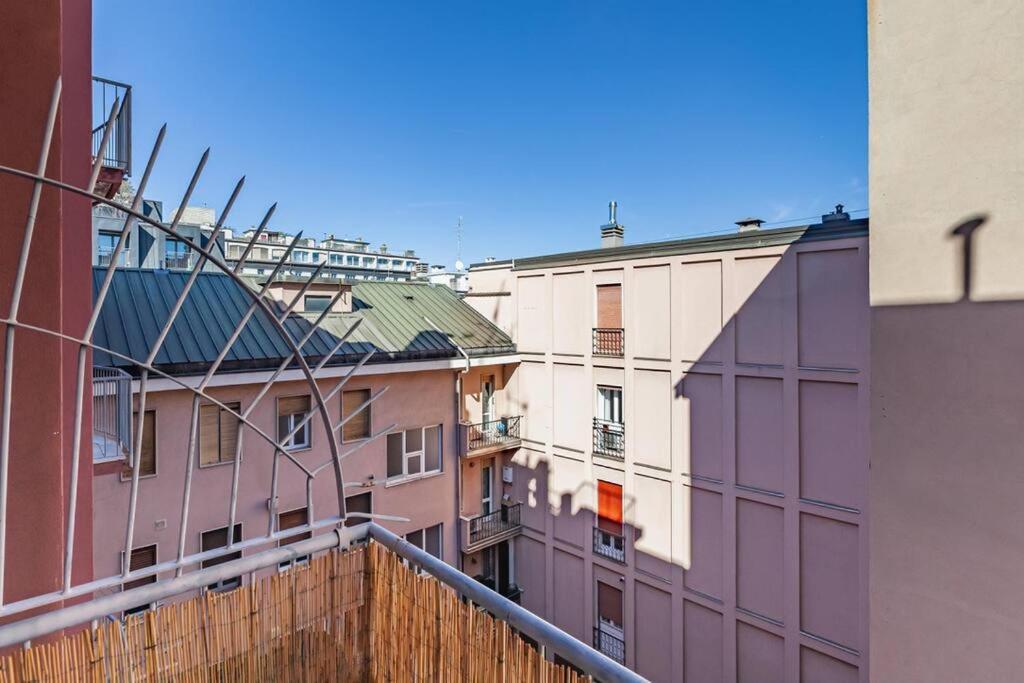 Appartamento Chicco In Zona Elegante Milán Exterior foto